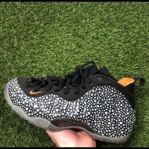 SOLD Air Foamposite Pro One Safari